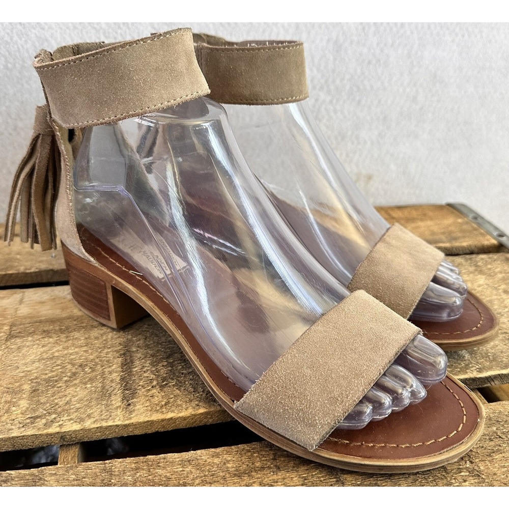 Steve Madden Darcie Suede Tasseled Sandals Womens 7 Brown Excellent